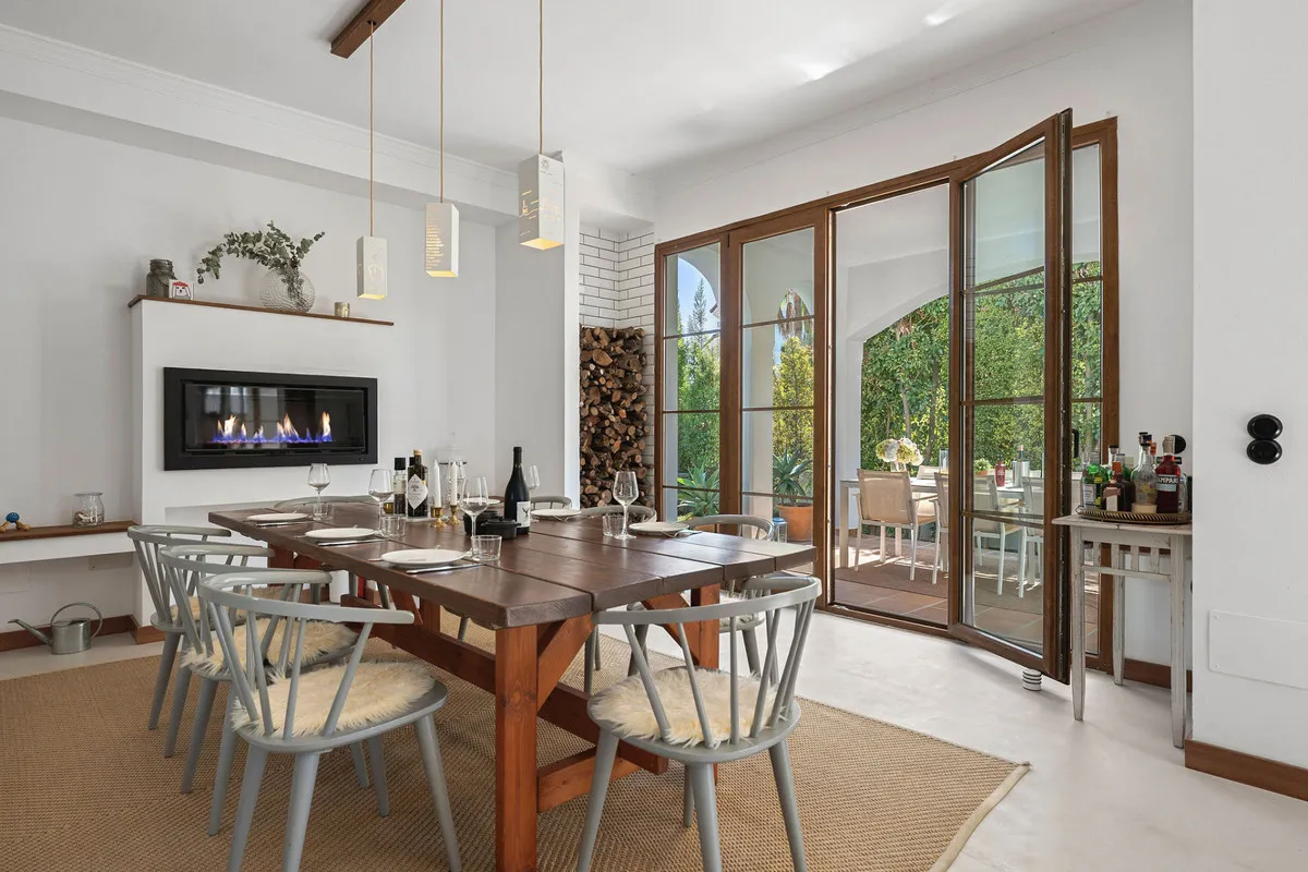 91f0bf32-b4f6-40dc-98ba-73eb273c13a0