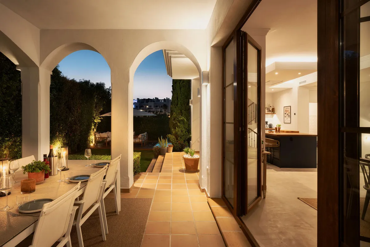 e09db4d1-4bff-4a57-b343-06284bd5af7b