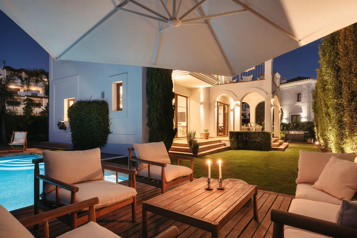 e7ab00b1-e2f8-485e-b0e6-c6271d77ffbc