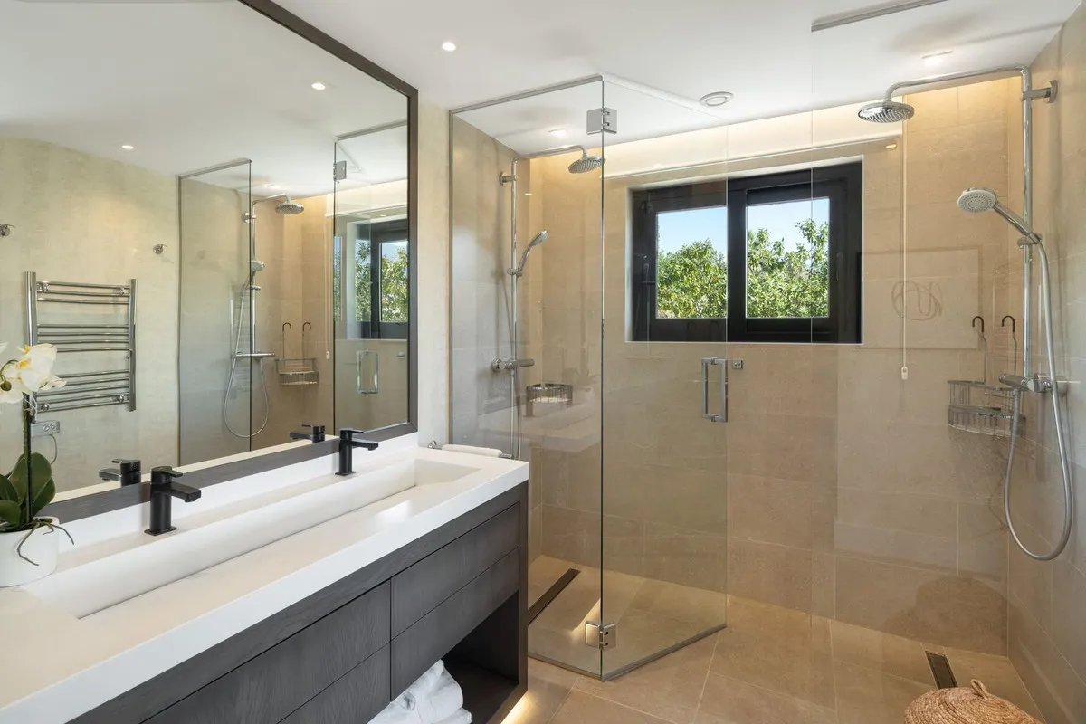 2dc5ffd0-a0bc-4982-a97c-f9a67147e362