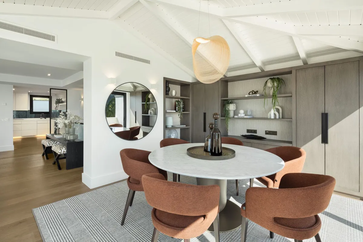 38918020-605f-4bcf-8537-6c9768ba1314