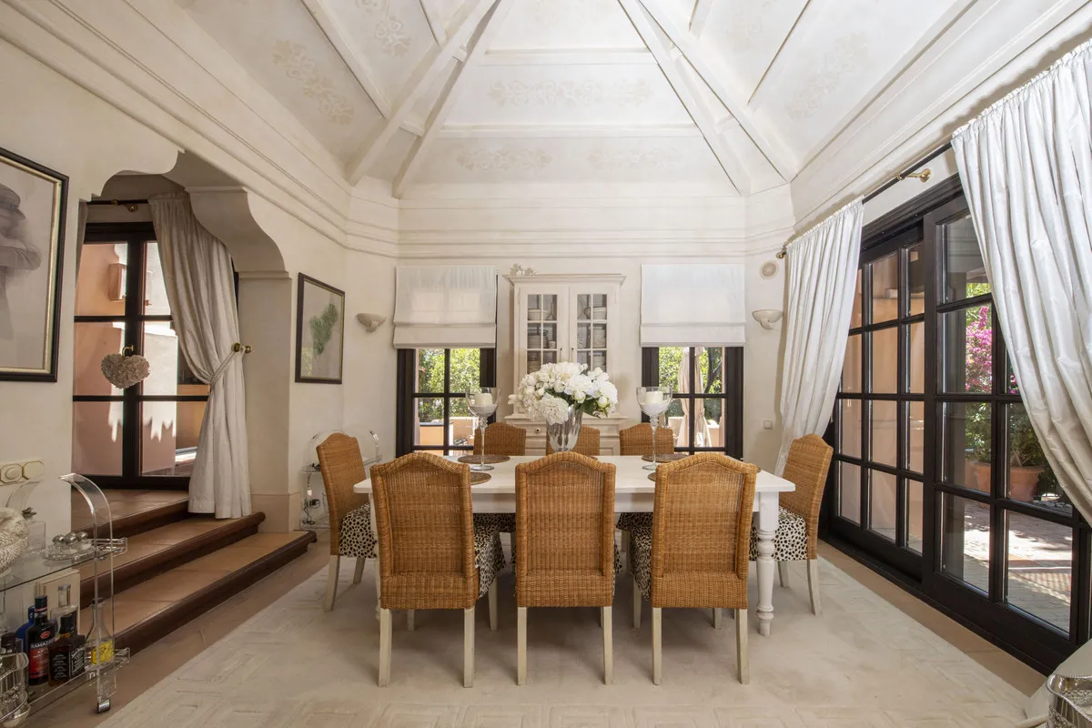 ab672571-e950-4b06-ad25-a8b1a431c691