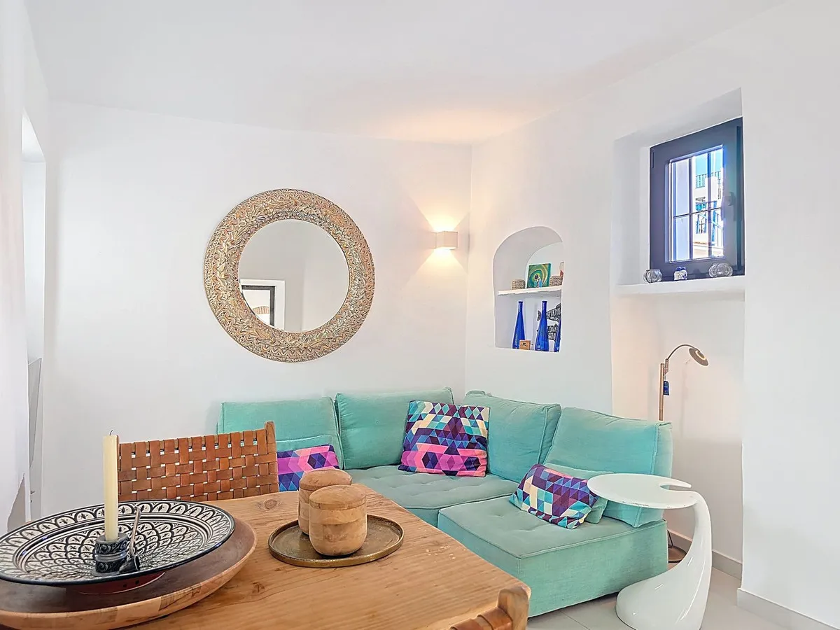 0cf6f8ab-c50c-4e73-9ad9-492bacd2ef30