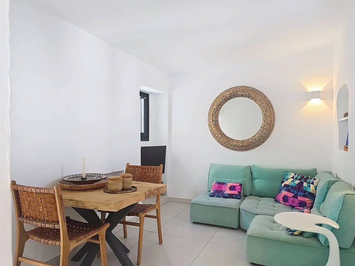 15ff9ad9-f088-4c6d-8892-3029599cc450