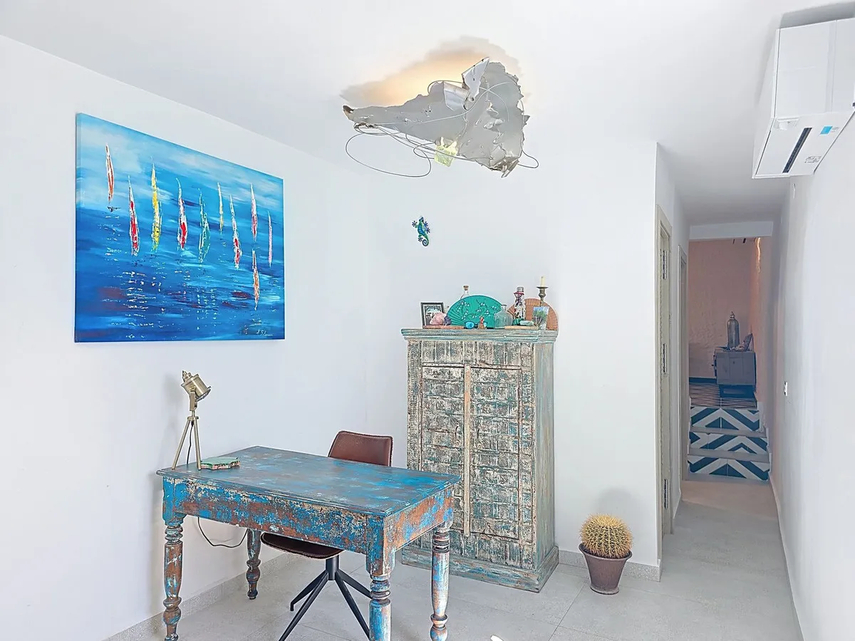 96083733-e07f-4d7d-8795-4c3bff5b580f