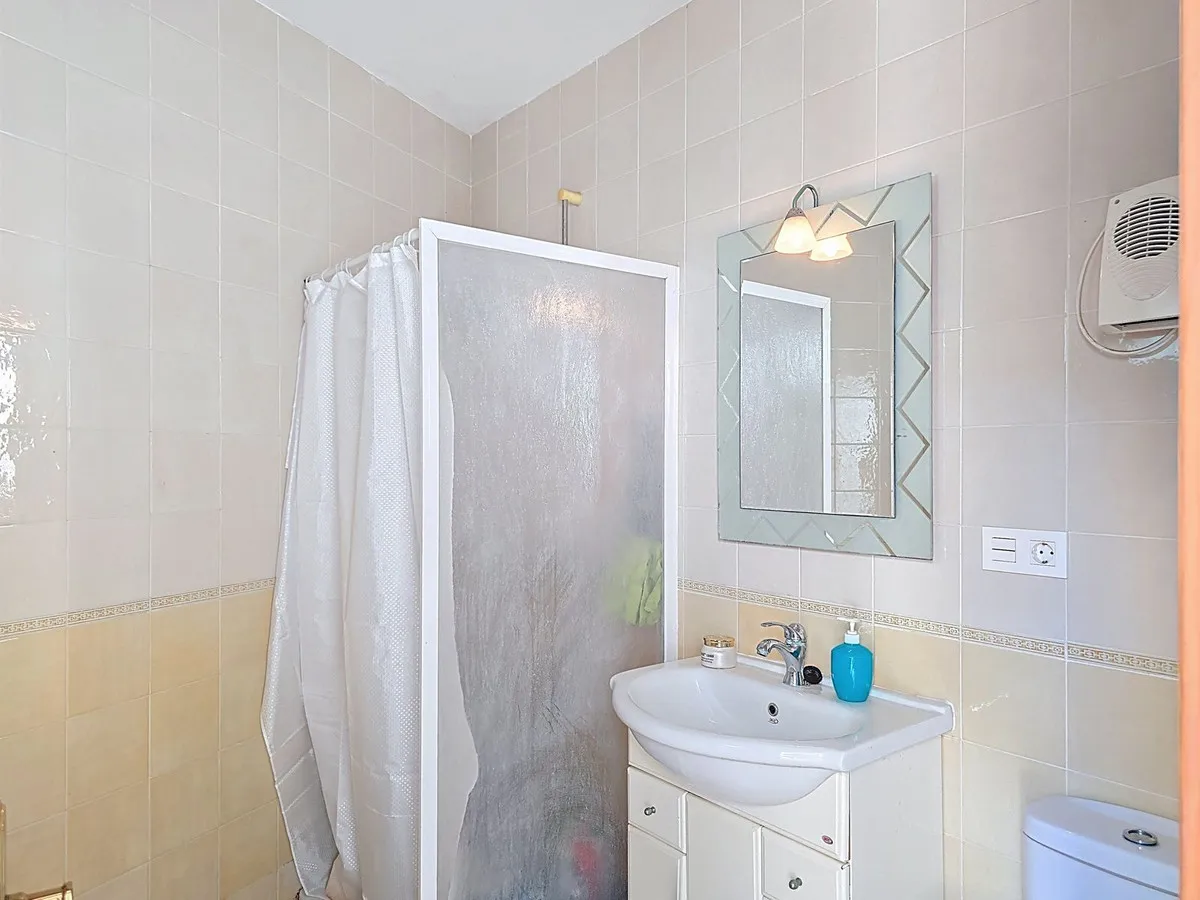 b04eb990-5947-4071-ae16-a179cbc7853b