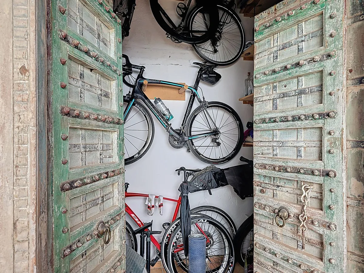 d959cb5a-5771-4029-948a-b5bd92b00fc9