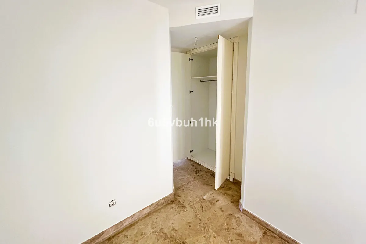 b929452b-8020-4598-add8-ce850c32f240