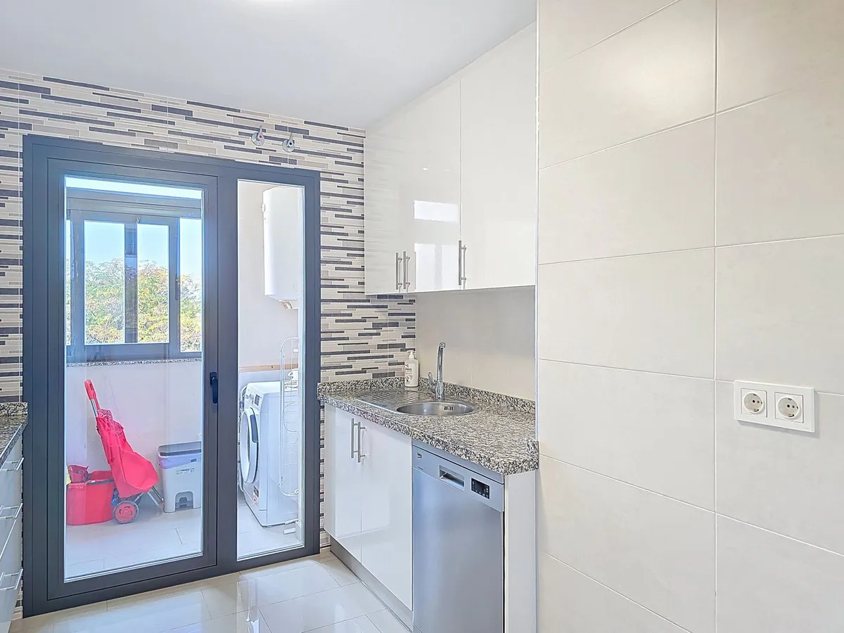 12ec534f-ff62-4010-8b9a-7860943a9ae4