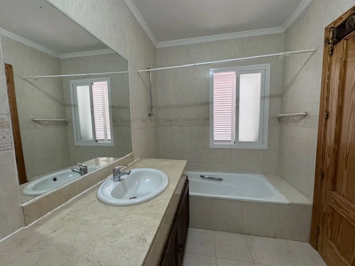 02adec2c-d9a0-4d1e-8b0d-ca7d75abaeba