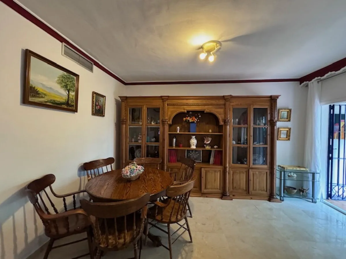 24e4db0d-a238-49d8-a05d-3997a3d761d8