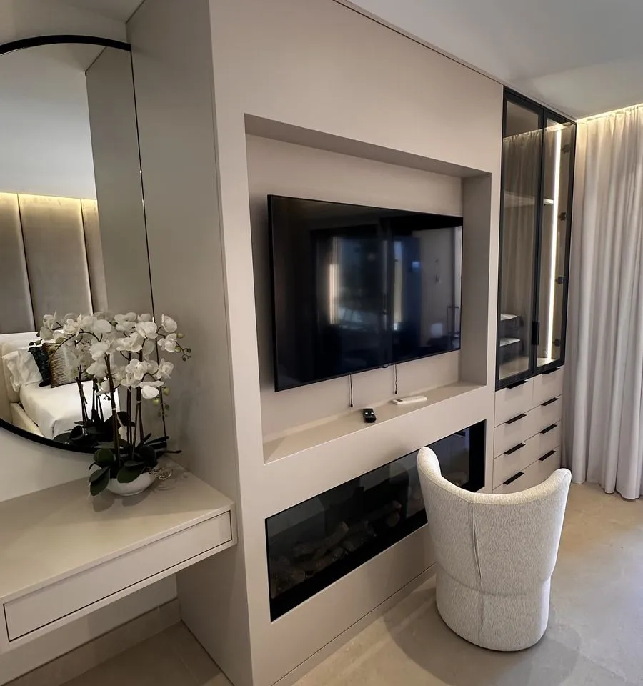 ccb07ec4-f3d6-4616-aec6-3e1894762ffd