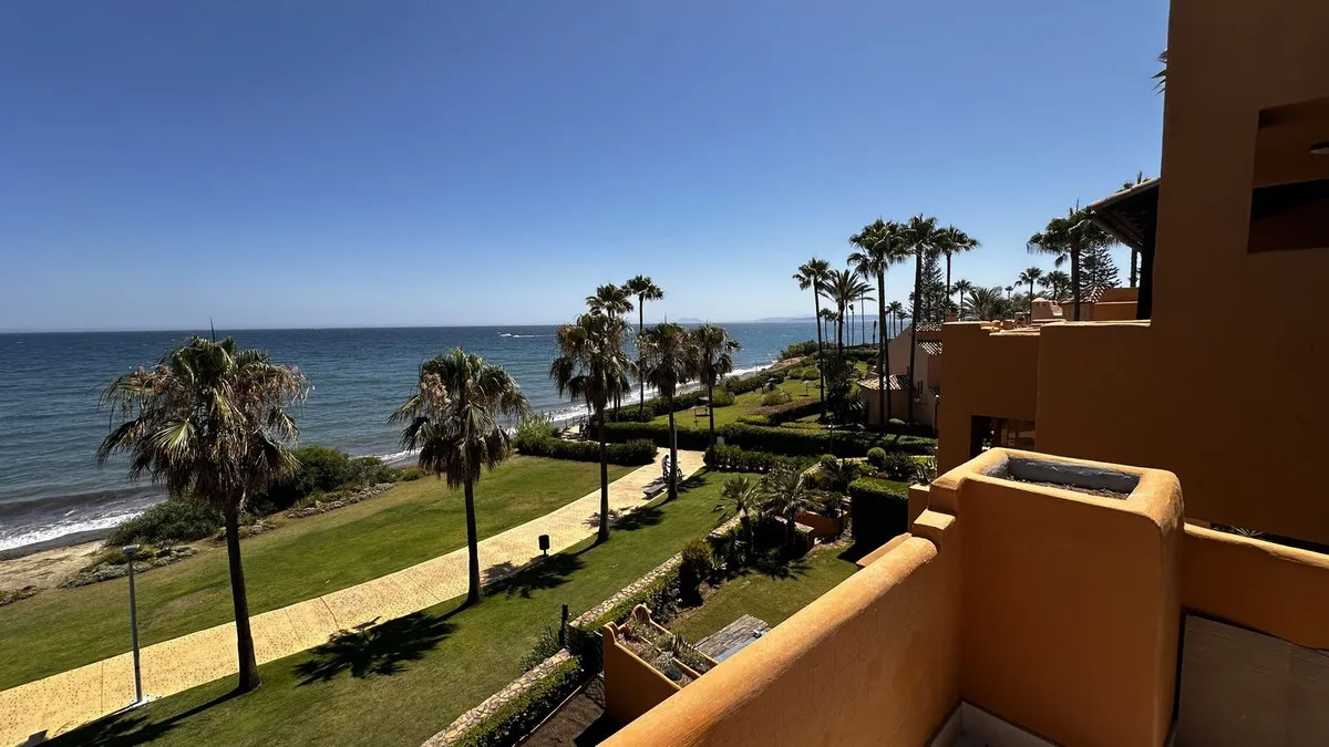 e66f6356-e62c-48f6-83dc-4ae492b6a517