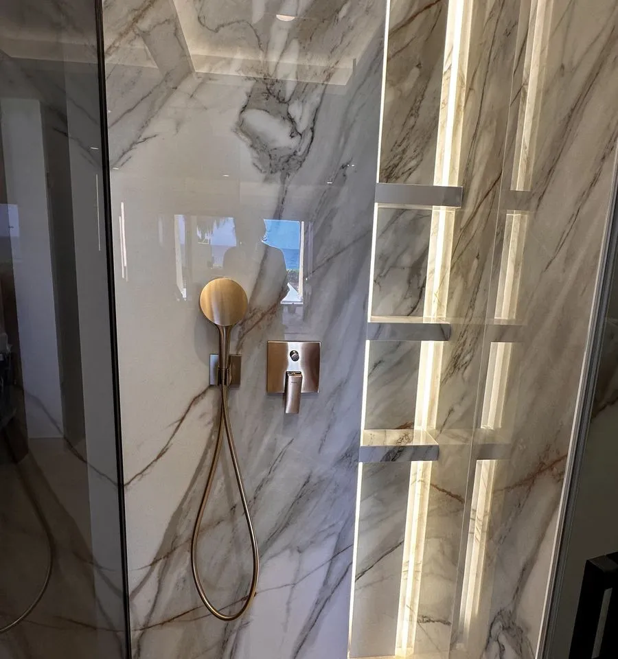 f0e816c9-0914-409f-92f5-715096f95f4a