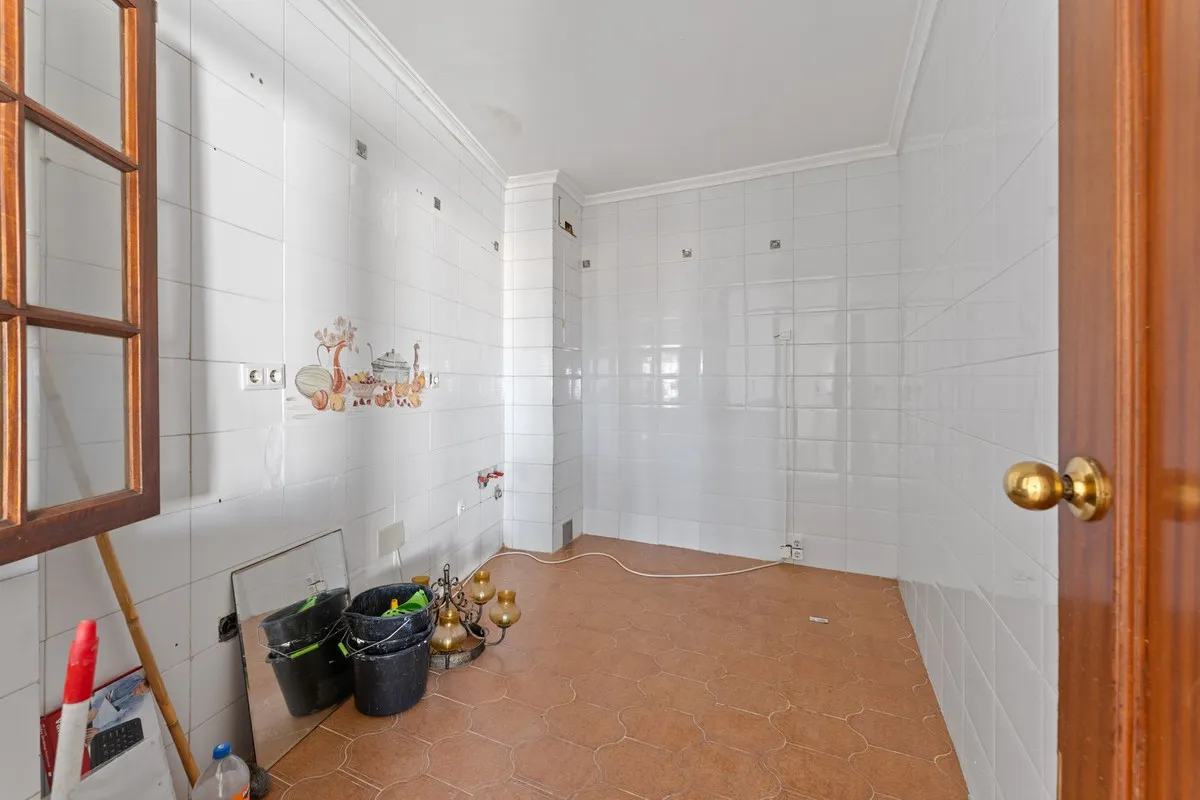 f4cb6a92-0990-4bdd-bed2-23056d75bbe7