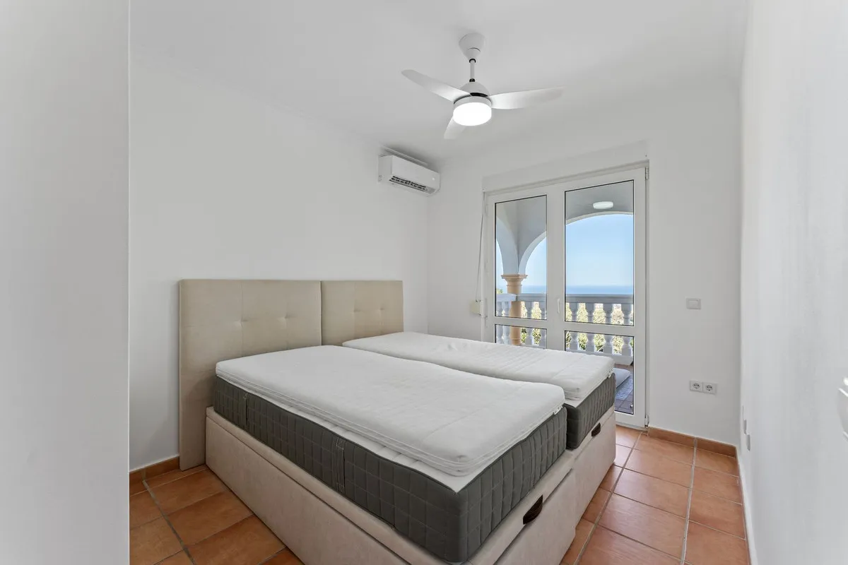 460ac3f4-6a38-48e6-ae44-436dbf18942f