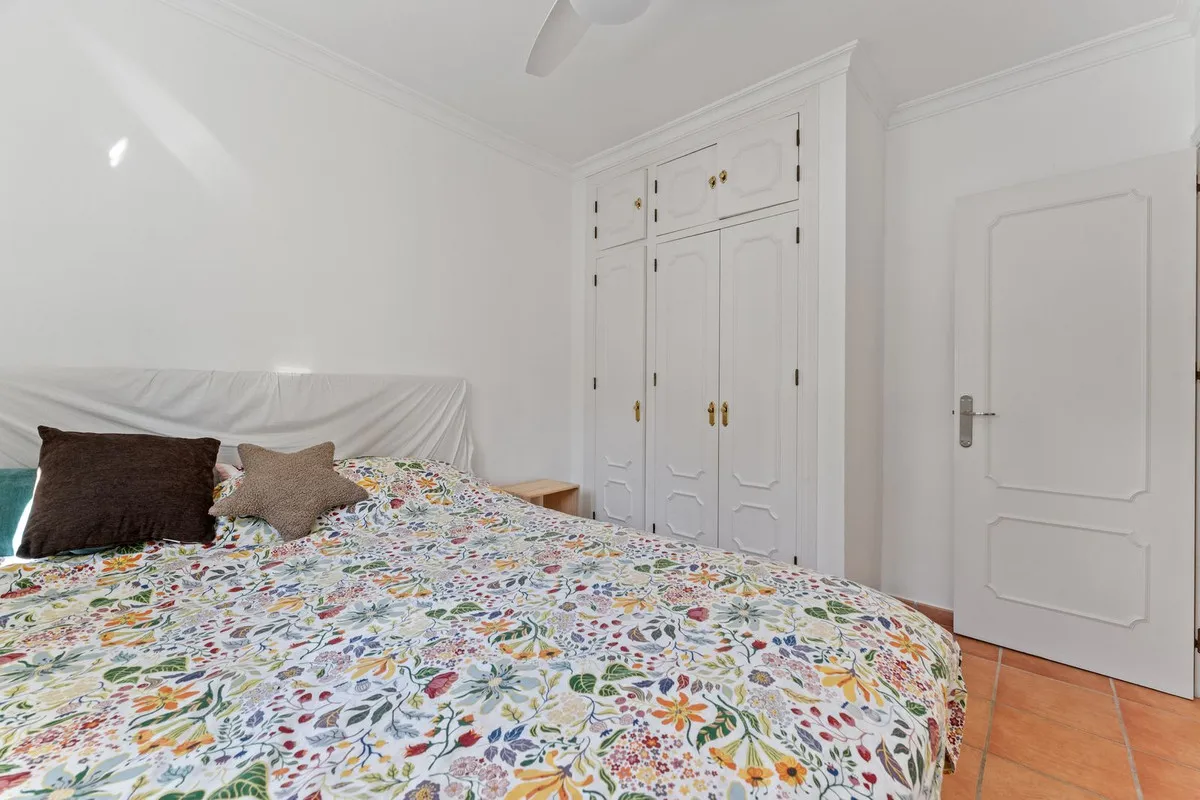 949b4dba-799e-4b48-87f5-9381e5e7528e