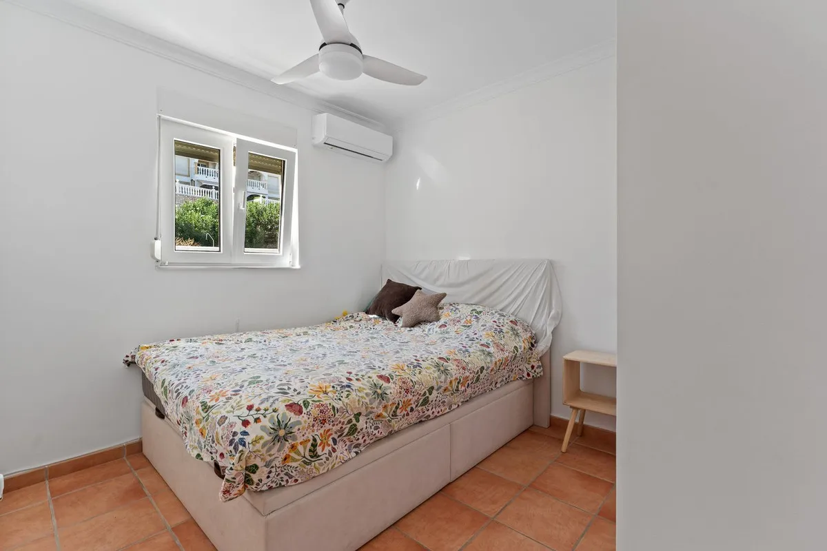 c3f52e2b-f1ea-4bad-8eac-7edc86c34eb3