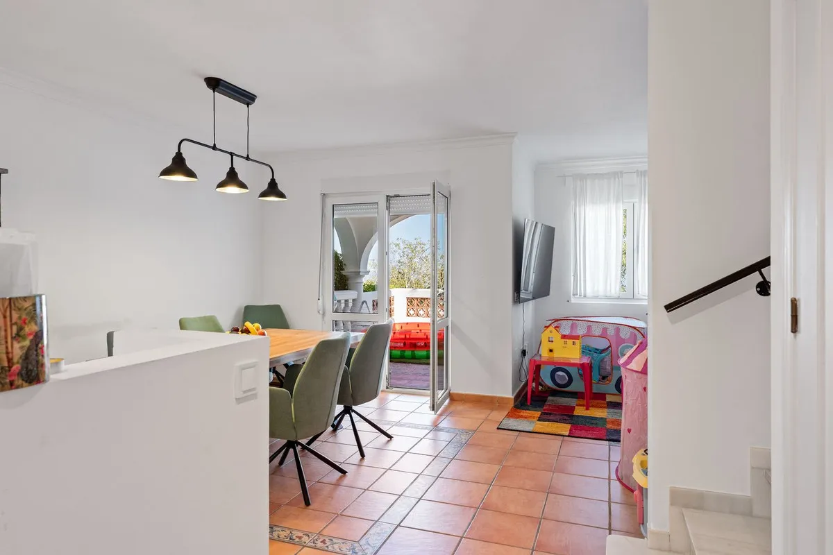 c77892ab-b00f-4638-a919-6c317ddd8450