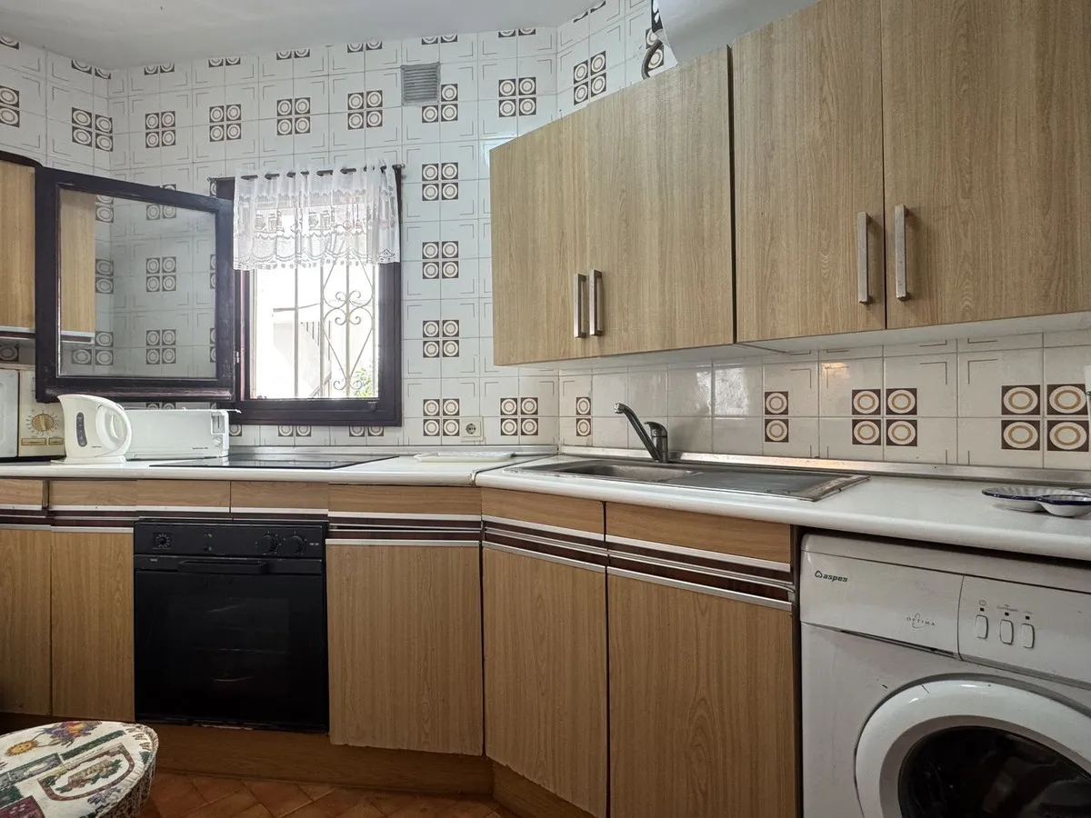 0fafc08f-e8b8-47ed-8e16-0abe676097c8