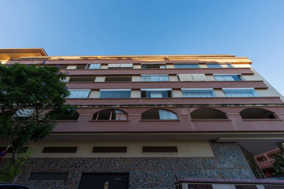 2f6ef9b2-9a25-4207-9b42-105edc4681e0