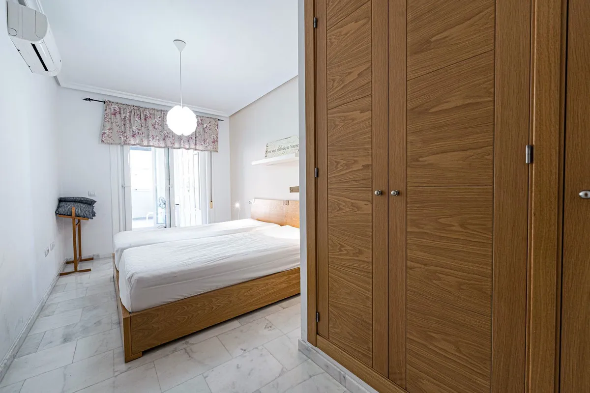 700ec922-b05a-4119-bedf-da23550b961e