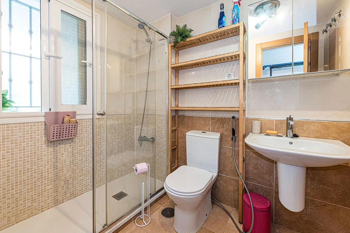 adf1d12a-160e-406c-8da3-b5bcad804347