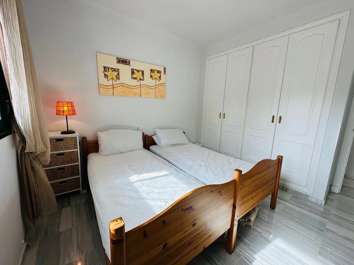 a48fd60e-a492-44b9-850d-3c11e3300196