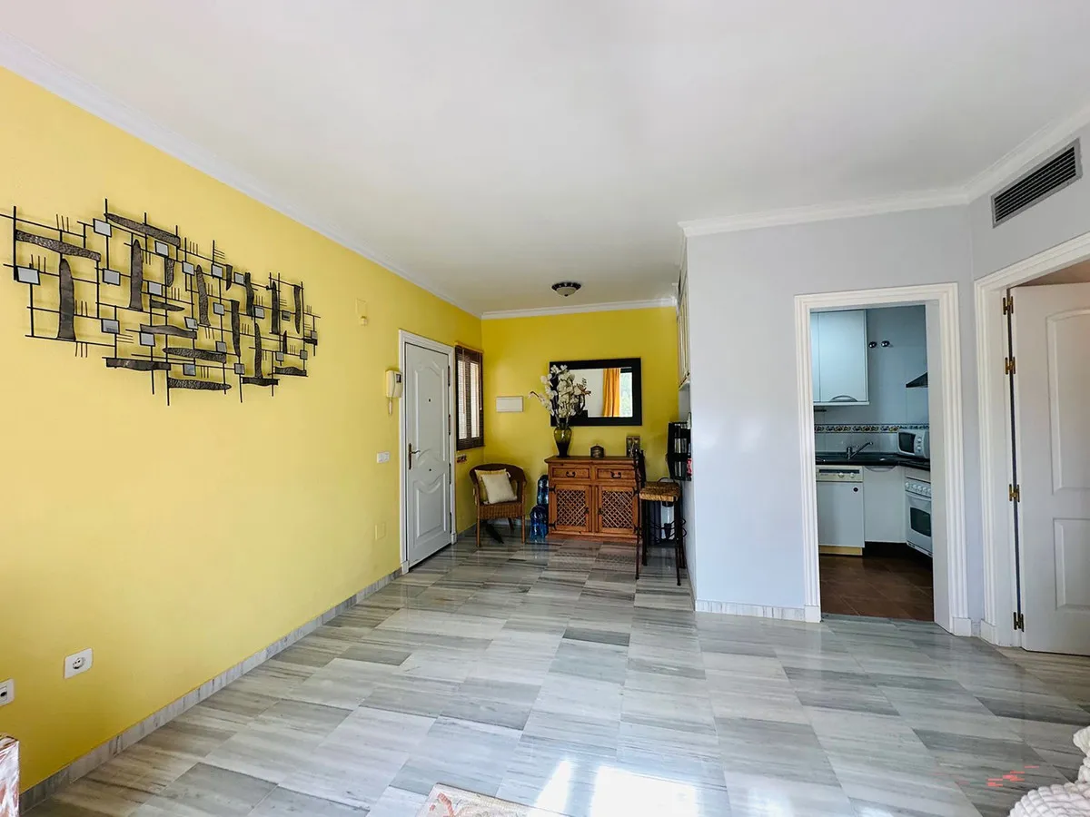 f0f6e442-b93a-4b06-bc20-afb86cd65037