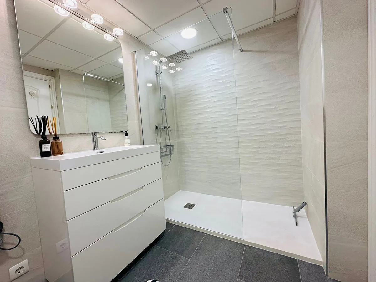 fd70aa8b-7a16-4aaa-83ce-f8c13ebeb04e