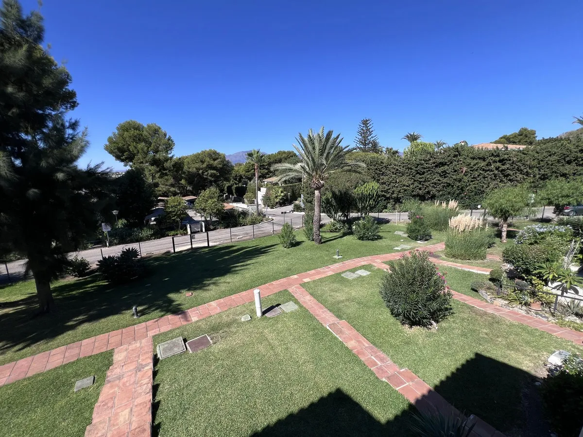 ff31e417-68b0-40f7-86c6-91fac6c9d333