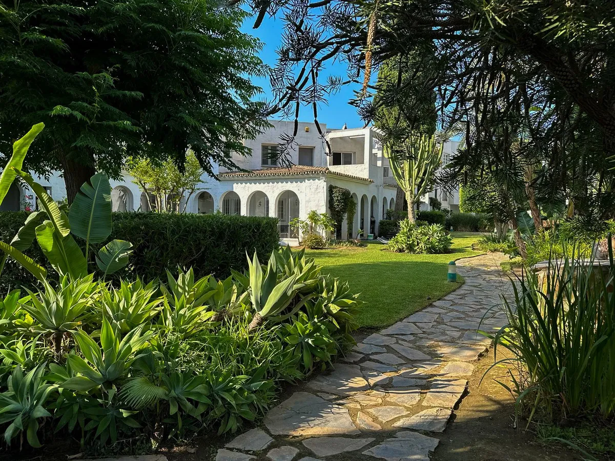 230636e2-2f11-4b86-9e8f-f97bc80c0017