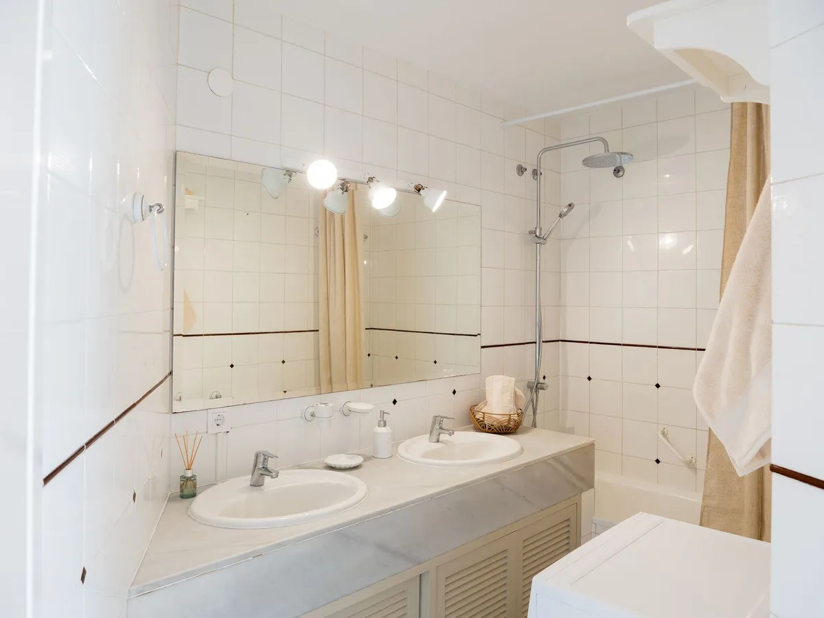 3d418ea6-e706-464d-8c16-18f3777c302a