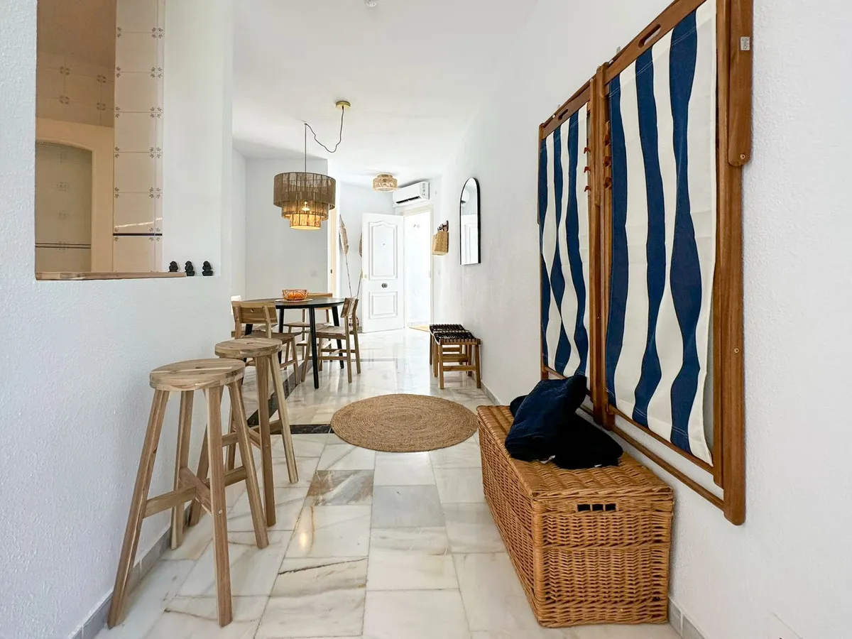 994b8bf9-0ec1-4fb9-8c9a-a1d1eaed51bd