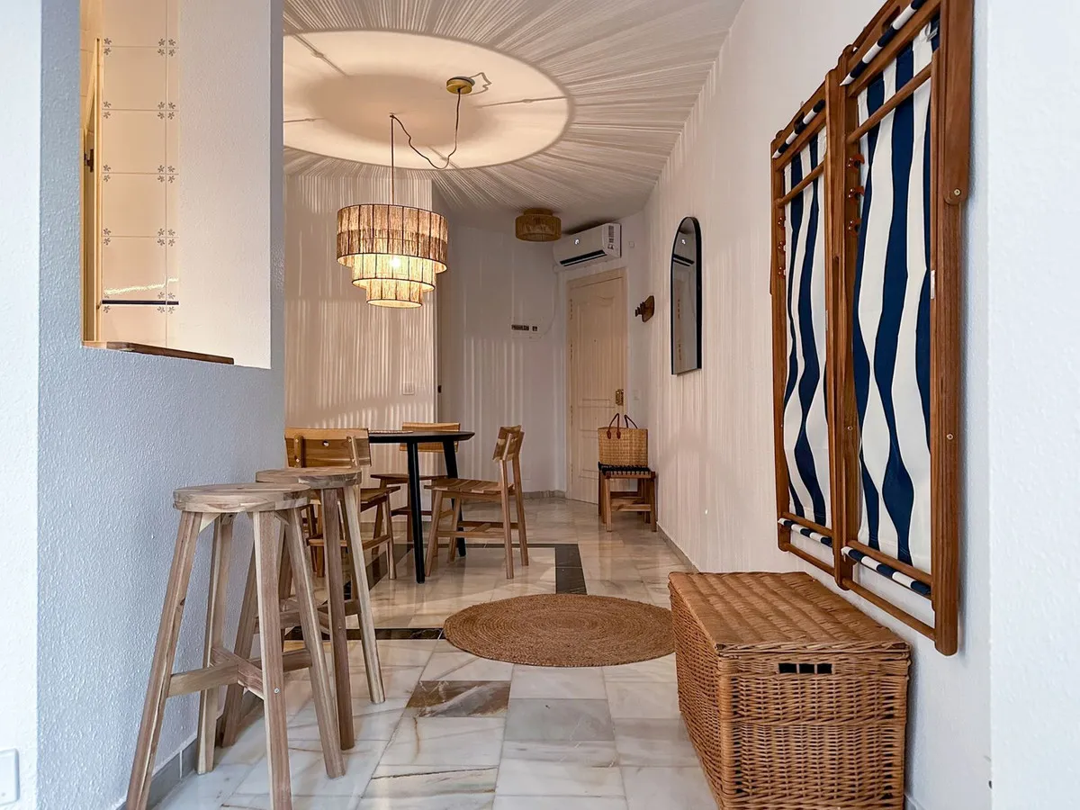 ad7929fc-f057-4572-b7c0-f5573c92f5d8