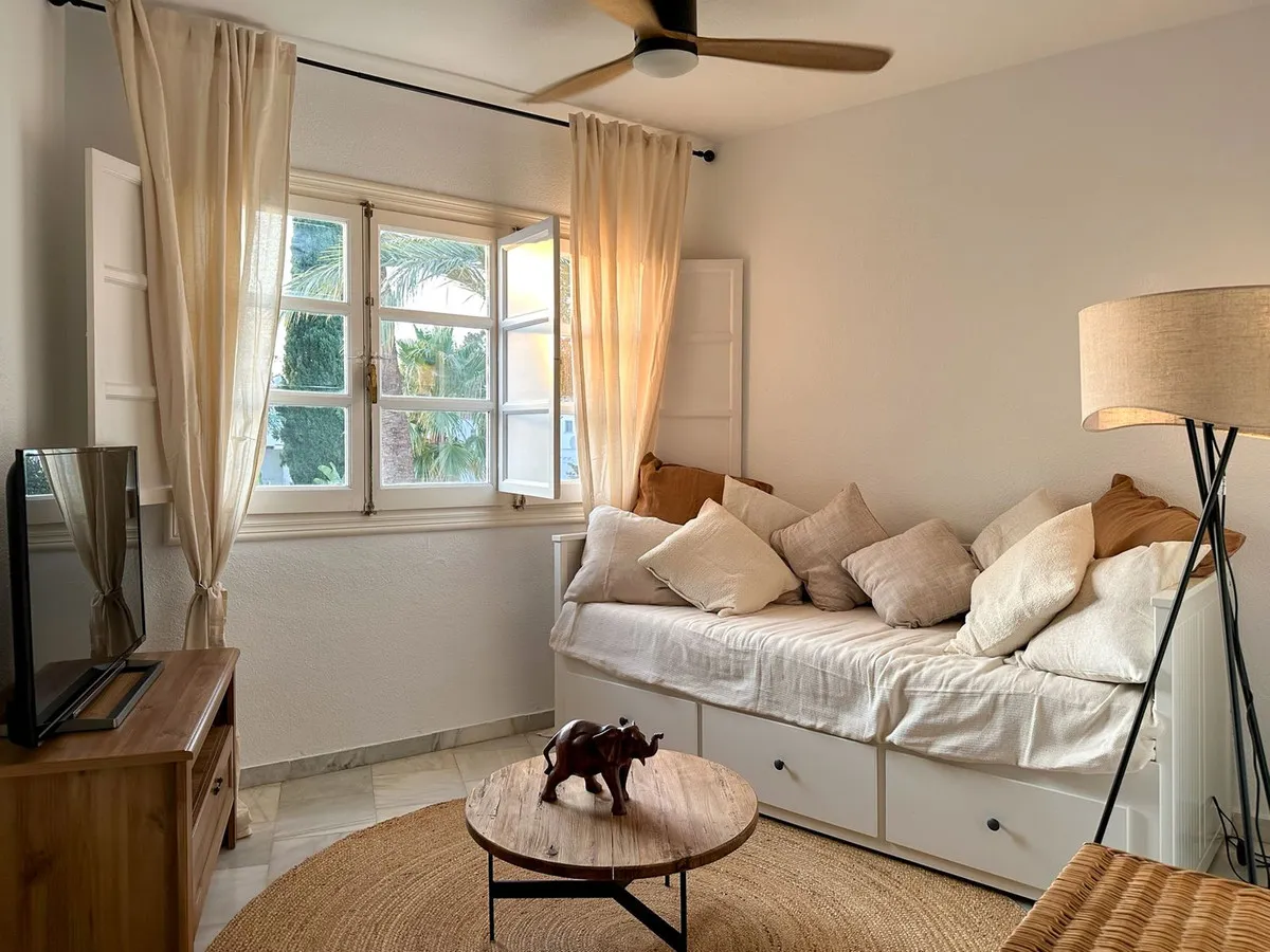 dccfbea4-df36-4323-adea-fd67492802e2