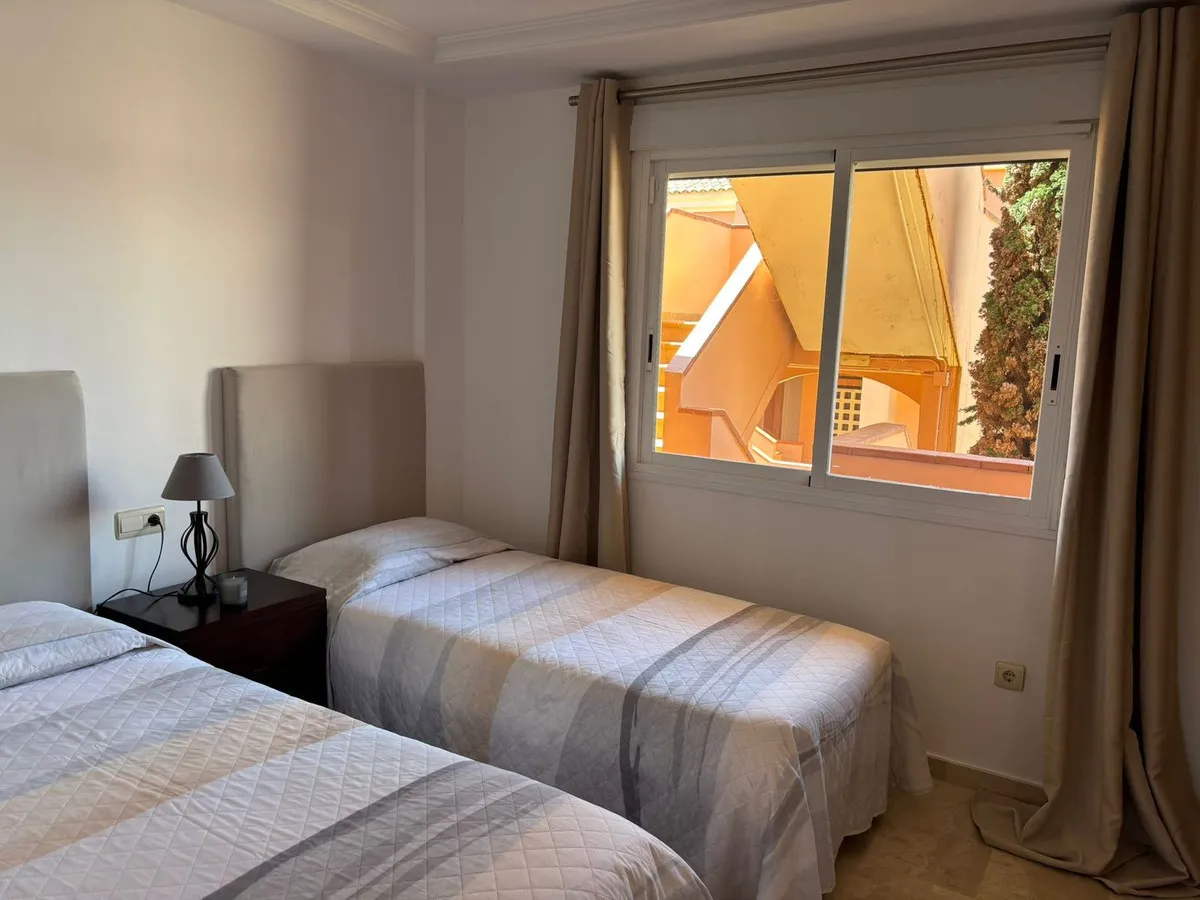 a299f2a2-6579-4447-935f-b18ca2c8d4a6