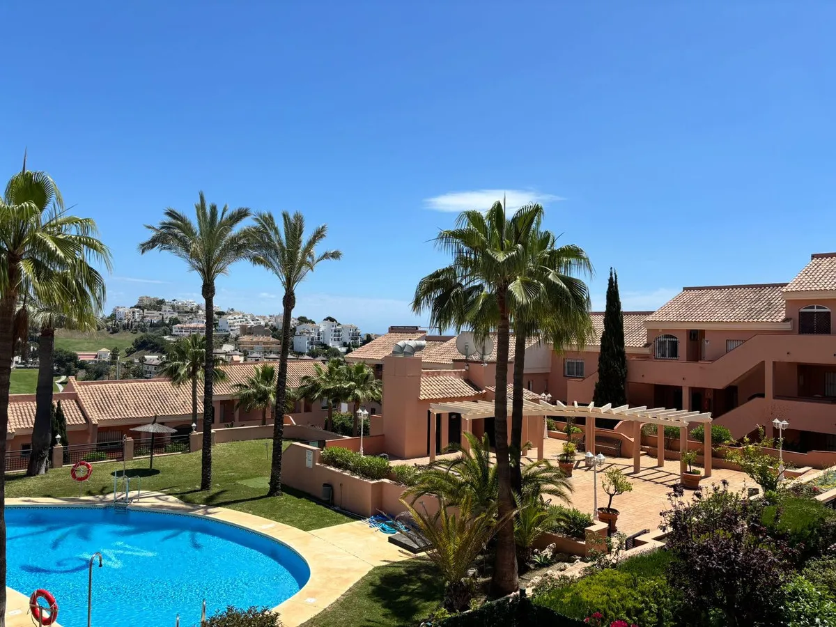 ce87c500-ccf2-4d32-bca7-c0dc0743139d