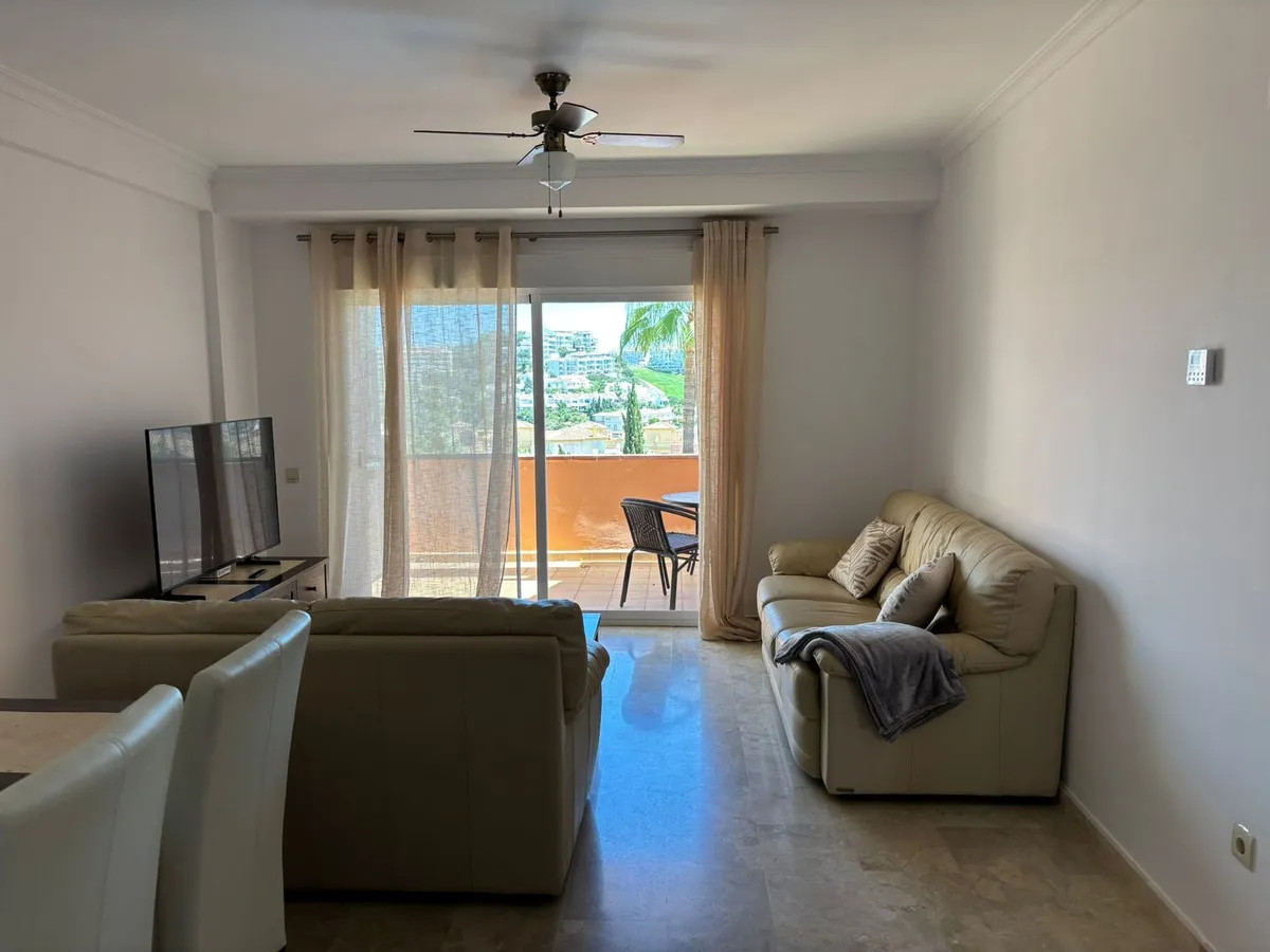 f5d779b8-de47-453b-8ab7-d89e0a31259b