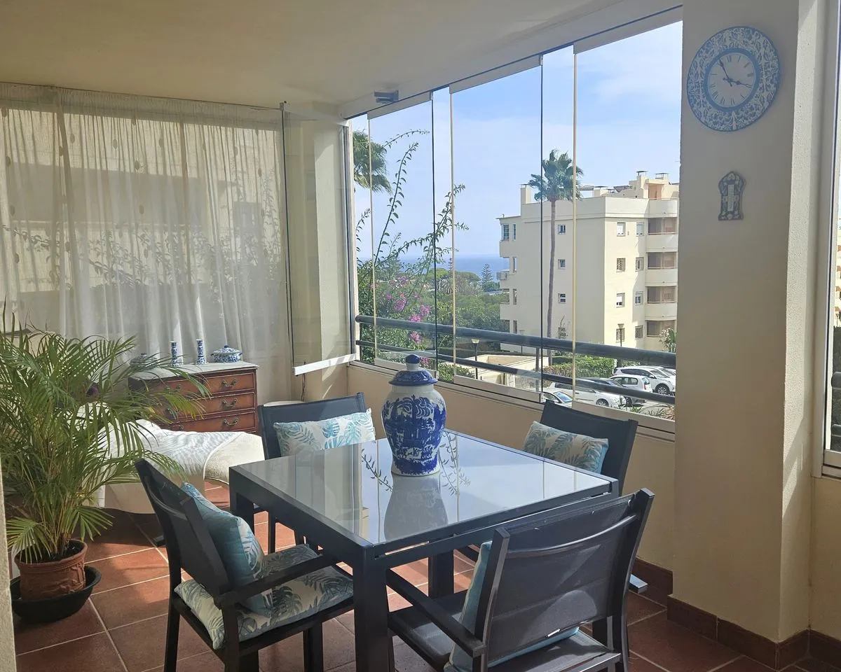 5be39883-9eaa-400f-81f7-deb502e74852