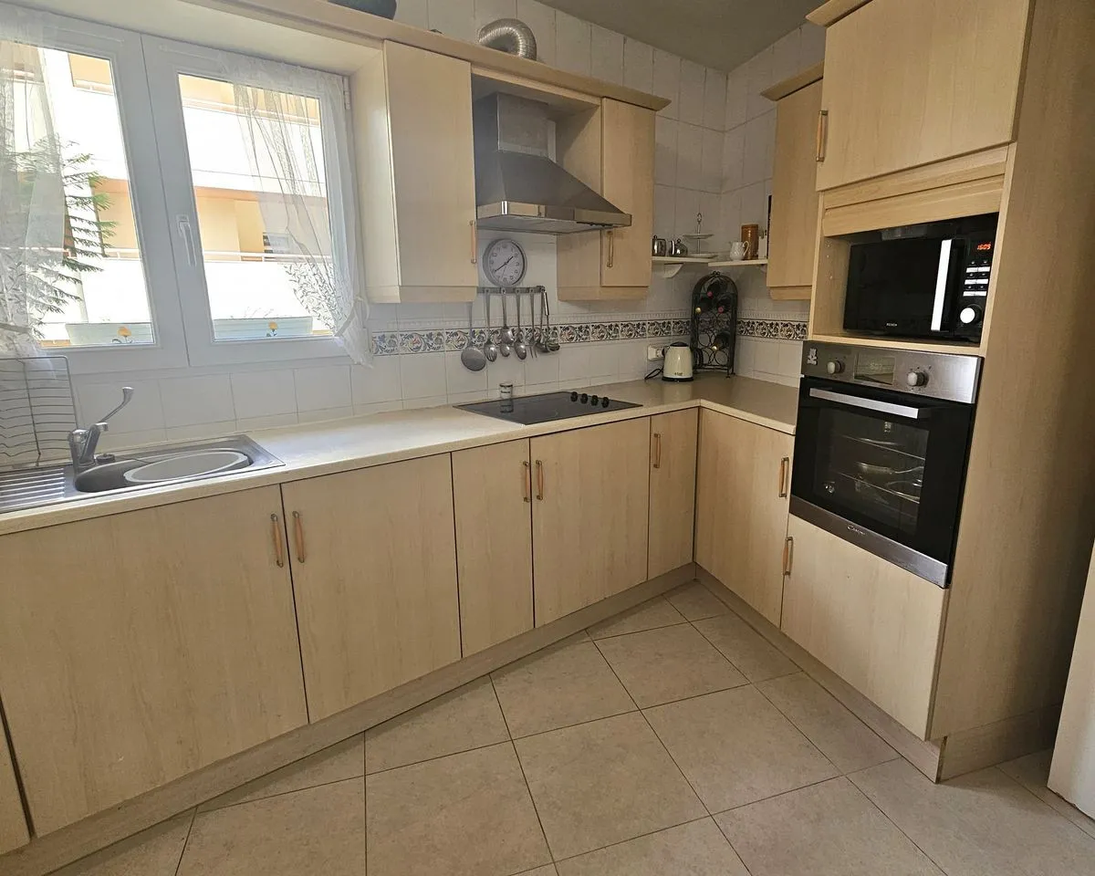 7d521e49-e06d-40f7-81c9-3daa0438df7b