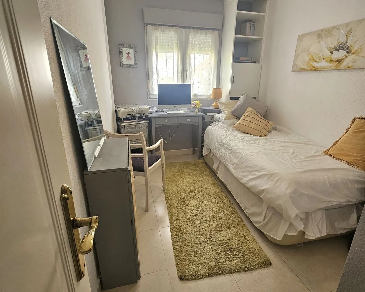 b1ca1b6d-5e2b-4aab-ad2d-58423569f103