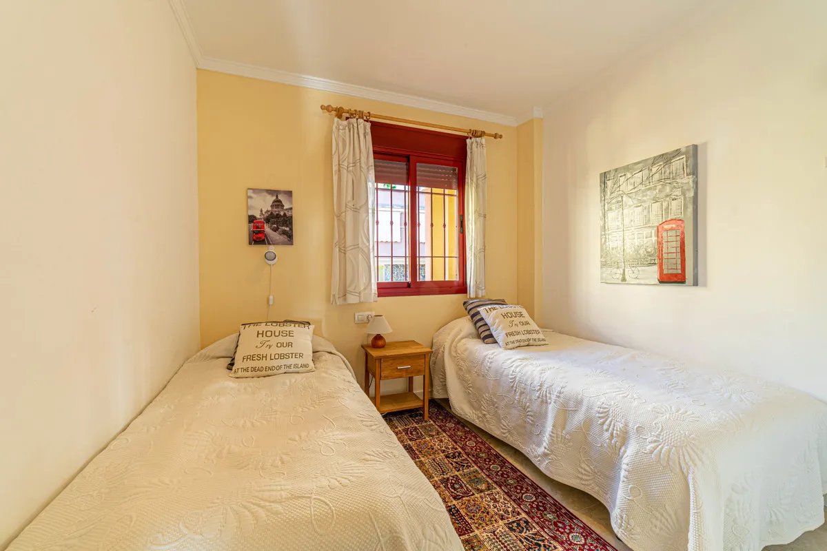 940c08b2-6f02-4a76-920a-de2897261f01