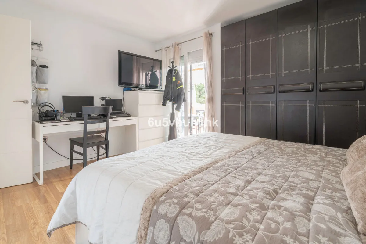 5fafd09b-d590-4e9d-85c2-a2822a5f939d