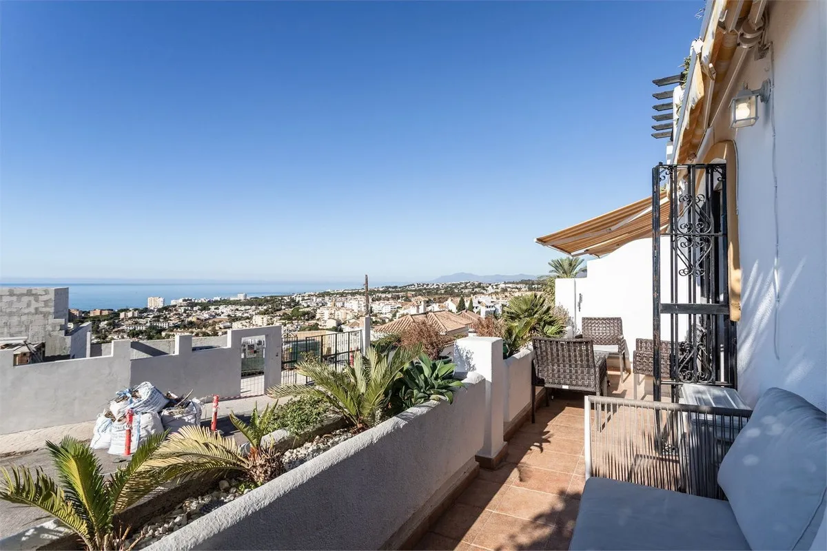 4835b8c9-84aa-4eaf-9399-d035386b1486