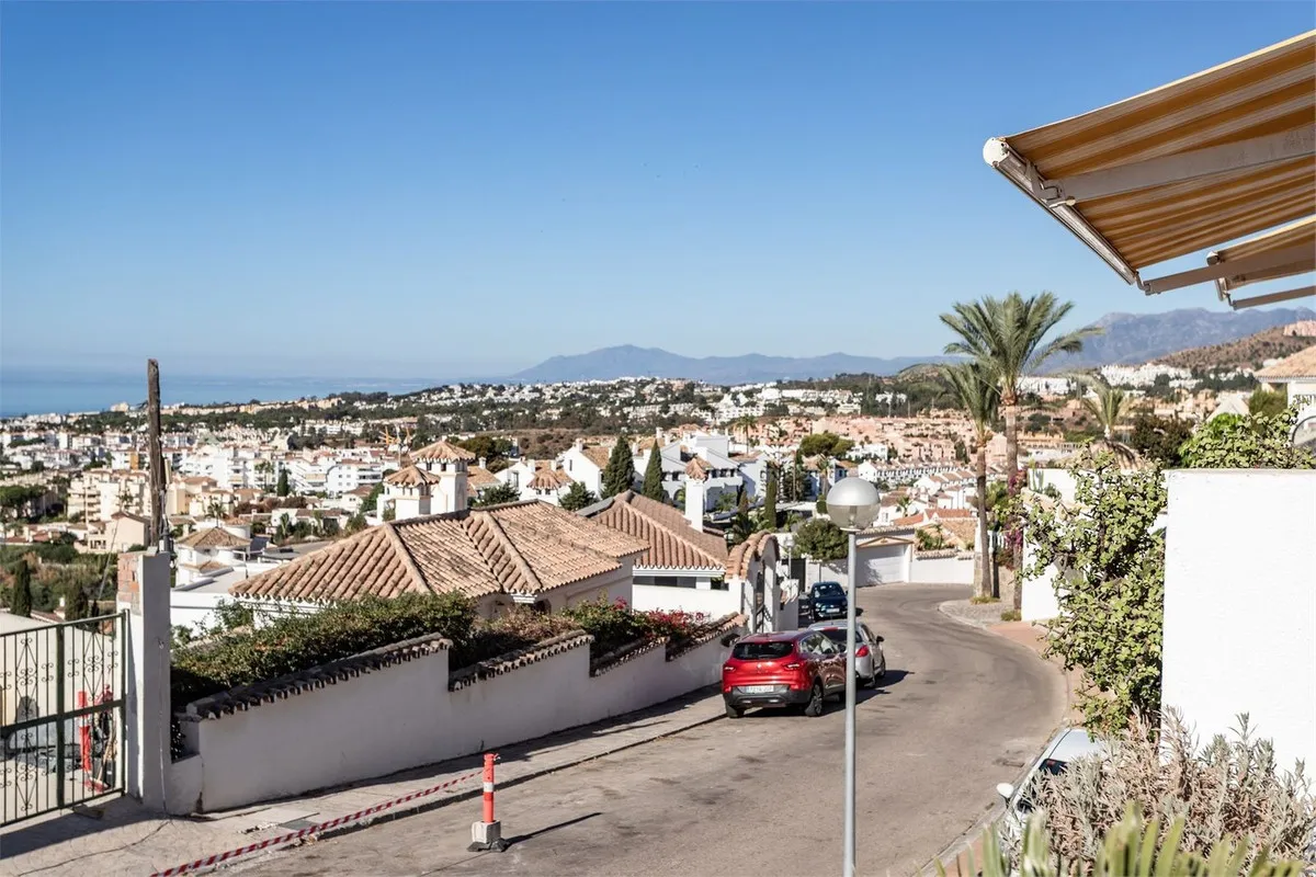 ac14fc40-0801-44cd-8f50-157355ed840f