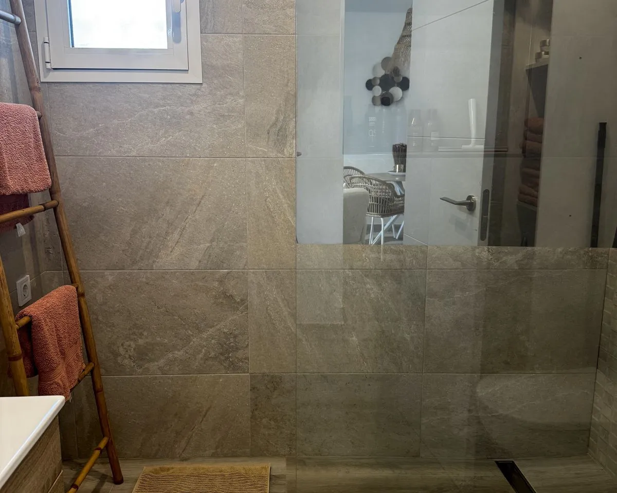 cb30fb40-d81b-462e-9f00-e6324662a3aa