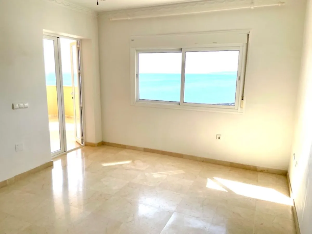 3d00a346-4c40-4e13-8b1e-a5e6dcb0d93c