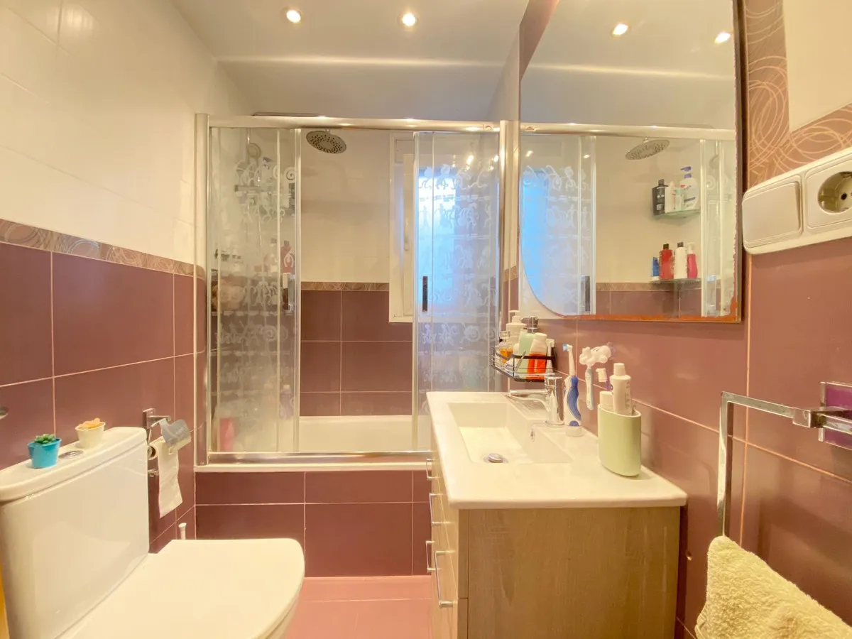 d915ab67-79c3-48a4-a73e-3f74446b7bea