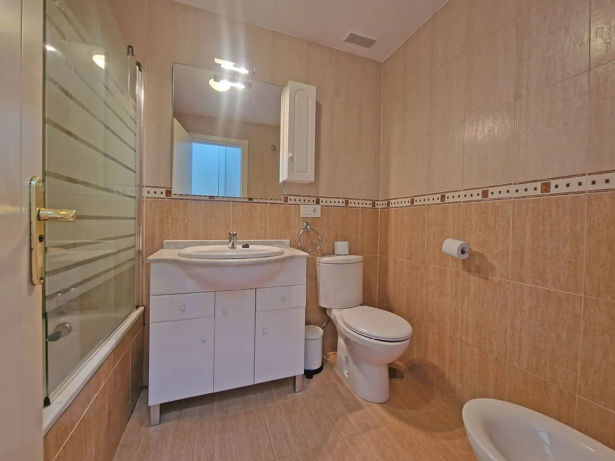 38944543-4b07-4df7-baf6-b86f6113db6c